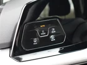Volkswagen Golf thumbnail 43
