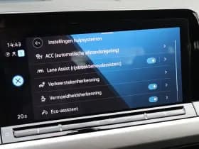 Volkswagen Golf thumbnail 64