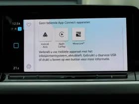 Volkswagen Golf thumbnail 24