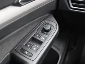 Volkswagen Golf thumbnail 33