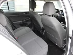 Volkswagen Golf thumbnail 48
