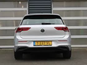 Volkswagen Golf thumbnail 10