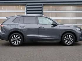 Volkswagen Tiguan thumbnail 3