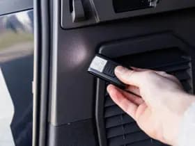 Volkswagen Multivan thumbnail 37