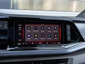 Volkswagen Multivan thumbnail 49