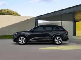 Audi Q6 e-tron thumbnail 3