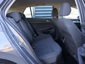 Volkswagen Golf thumbnail 27