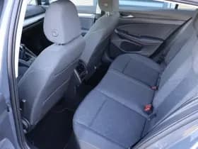 Volkswagen Golf thumbnail 28