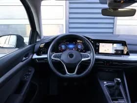 Volkswagen Golf thumbnail 32