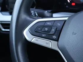 Volkswagen Golf thumbnail 34