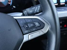 Volkswagen Golf thumbnail 36