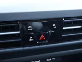 Volkswagen Golf thumbnail 46