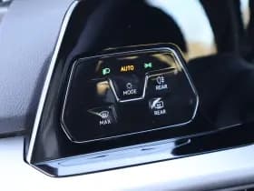 Volkswagen Golf thumbnail 63