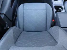 Volkswagen Golf thumbnail 64