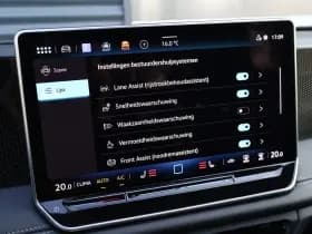 Volkswagen Tiguan thumbnail 64