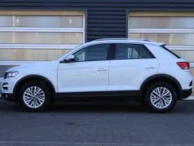 Volkswagen T-Roc thumbnail 13