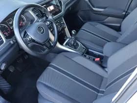 Volkswagen T-Roc thumbnail 20