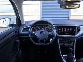 Volkswagen T-Roc thumbnail 21