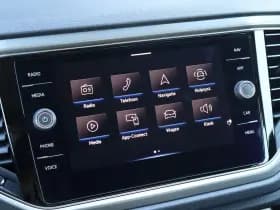 Volkswagen T-Roc thumbnail 53