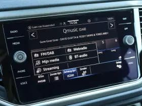 Volkswagen T-Roc thumbnail 55