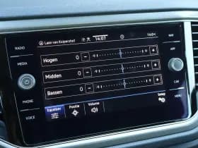 Volkswagen T-Roc thumbnail 59