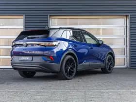 Volkswagen ID.4 thumbnail 2