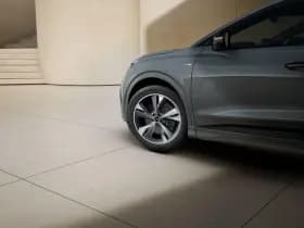 Audi Q4 e-tron thumbnail 8