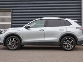 Volkswagen Tiguan thumbnail 16