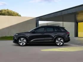Audi Q6 e-tron thumbnail 3