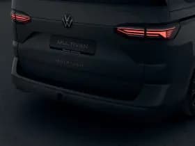 Volkswagen Multivan thumbnail 16