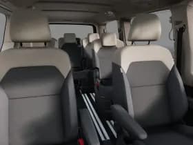 Volkswagen Multivan thumbnail 4