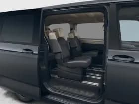 Volkswagen Multivan thumbnail 8