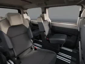 Volkswagen Multivan thumbnail 10