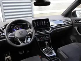 Volkswagen T-Roc thumbnail 5