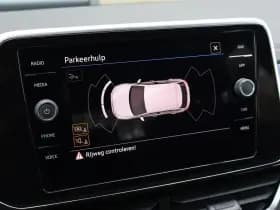 Volkswagen T-Roc thumbnail 56
