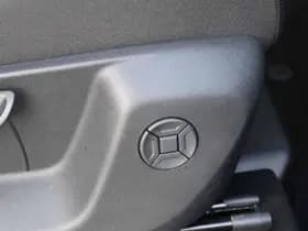 Volkswagen Tiguan thumbnail 35