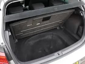 Volkswagen Golf thumbnail 19