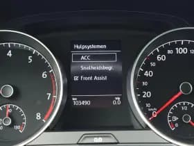 Volkswagen Golf thumbnail 24