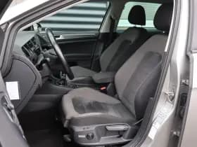 Volkswagen Golf thumbnail 4