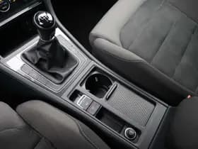 Volkswagen Golf thumbnail 33