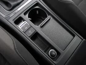 Volkswagen Golf thumbnail 34