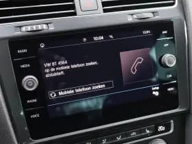 Volkswagen Golf thumbnail 45