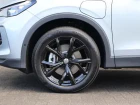 Volkswagen Tiguan thumbnail 16