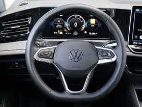 Volkswagen Tiguan thumbnail 43