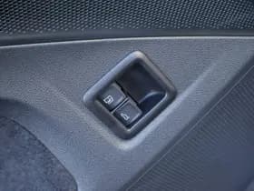 Volkswagen Tiguan thumbnail 47