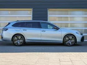 Volkswagen Passat thumbnail 3