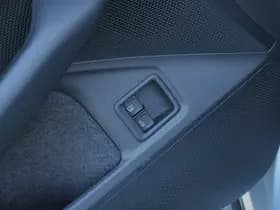Volkswagen Passat thumbnail 50
