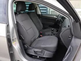 Volkswagen Golf thumbnail 15
