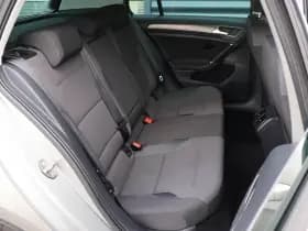 Volkswagen Golf thumbnail 16