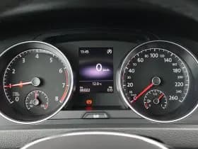 Volkswagen Golf thumbnail 21